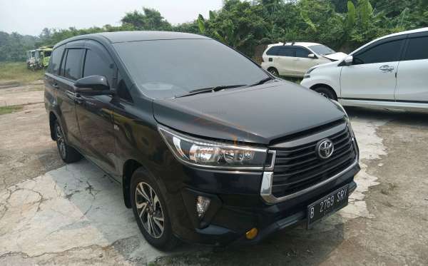 TOYOTA INNOVA G