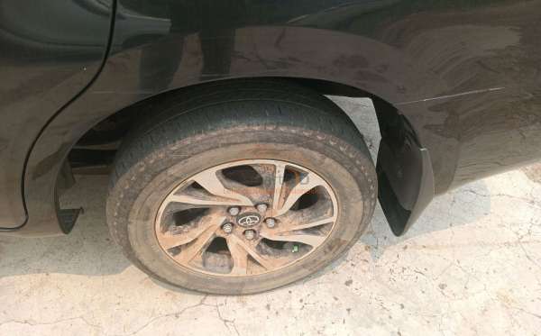 TOYOTA INNOVA G