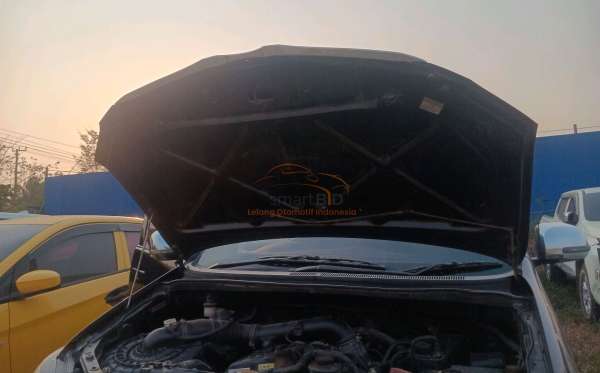 TOYOTA INNOVA