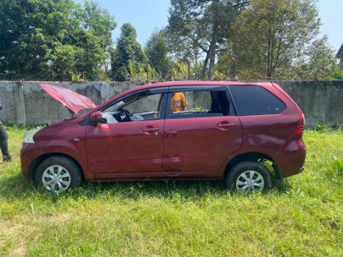 TOYOTA AVANZA  E