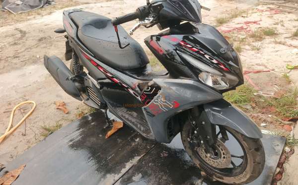 YAMAHA AEROX 155