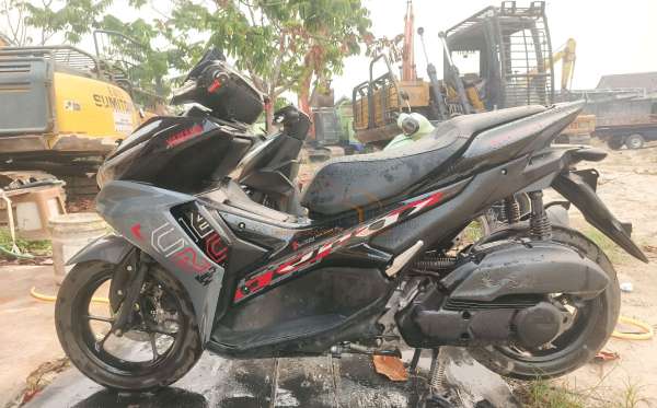 YAMAHA AEROX 155