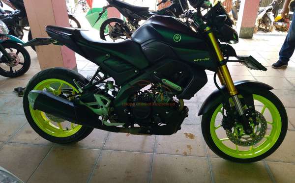 YAMAHA MT 15