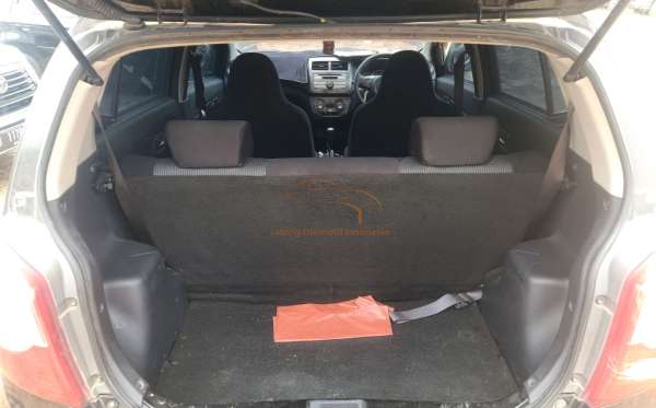 DAIHATSU AYLA 1.0 X