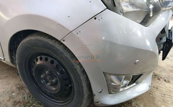 DAIHATSU SIGRA 1.2 R DLX