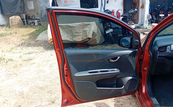 HONDA BRIO 1.2 RS CVT CKD
