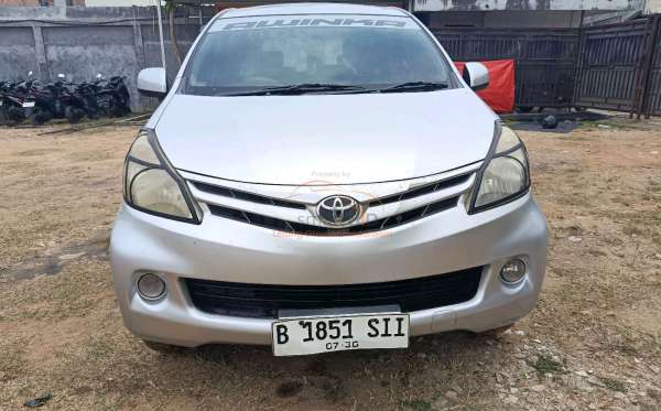 TOYOTA AVANZA