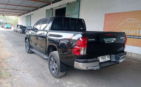 TOYOTA HILUX 2.4G DC 4X4