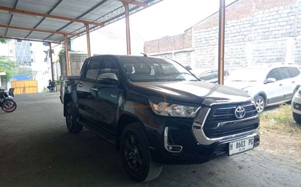 TOYOTA HILUX 2.4G DC 4X4
