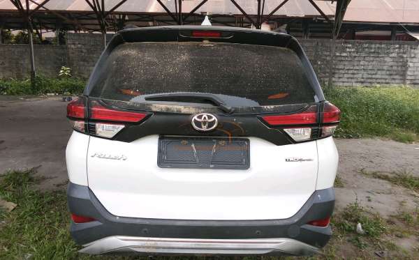 TOYOTA RUSH