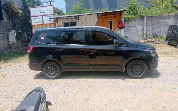 WULING CONFERO 1.5 DB MY (4X2)