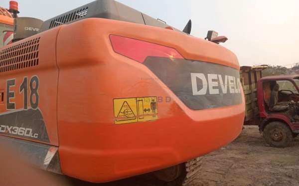 DEVELON EXCAVATOR DX360LC-7B