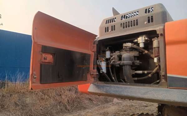 DEVELON EXCAVATOR DX360LC-7B