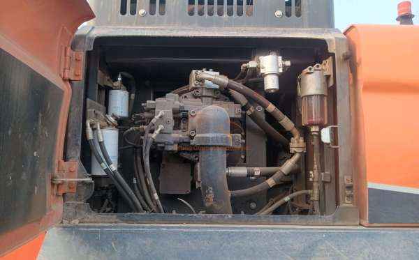 DEVELON EXCAVATOR DX360LC-7B