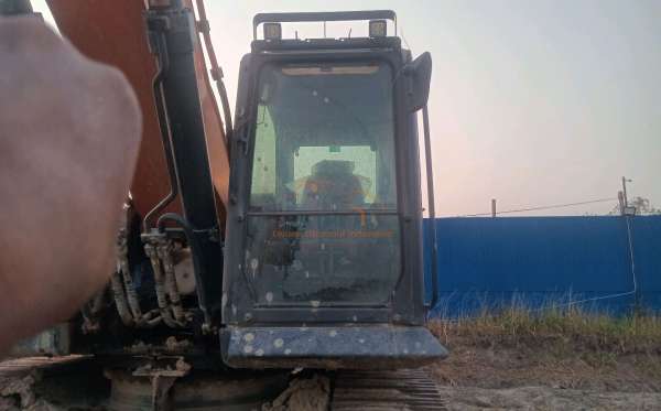 DEVELON EXCAVATOR DX360LC-7B