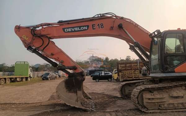 DEVELON EXCAVATOR DX360LC-7B