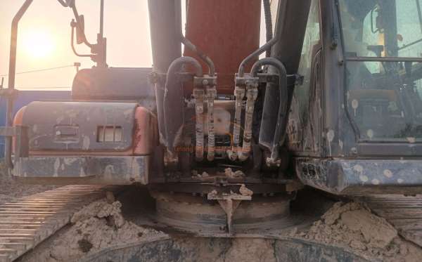DEVELON EXCAVATOR DX360LC-7B