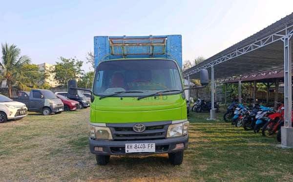 HINO 342R
