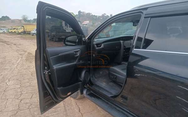 TOYOTA FORTUNER 2.8 VRZ