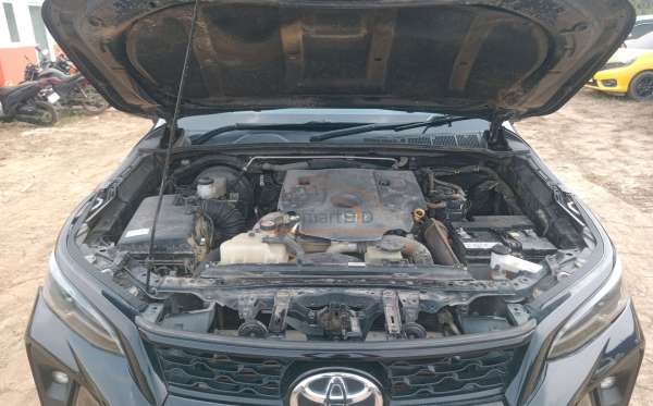 TOYOTA FORTUNER 2.8 VRZ