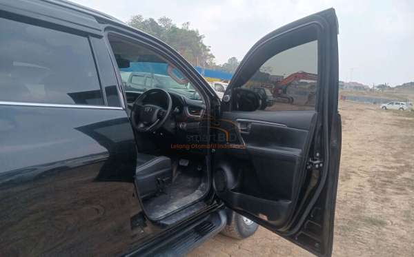 TOYOTA FORTUNER 2.8 VRZ