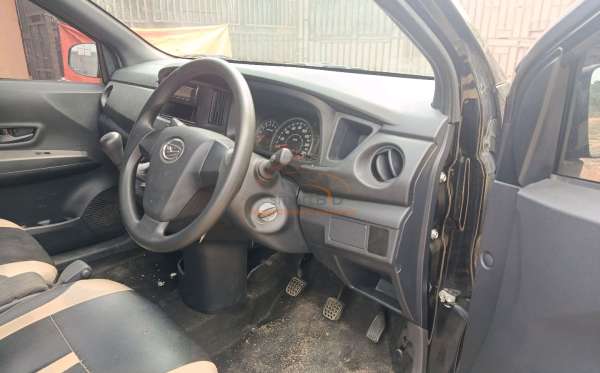 DAIHATSU SIGRA
