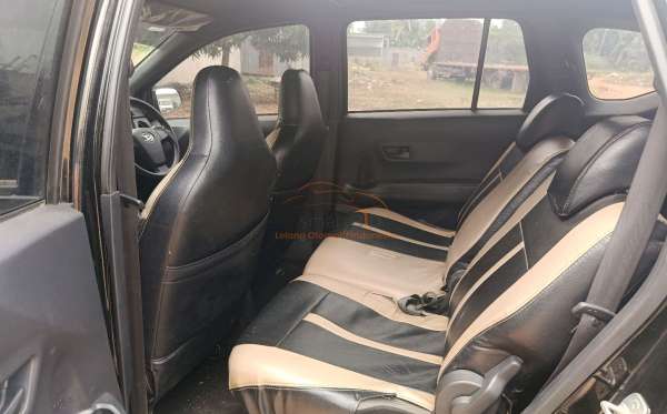 DAIHATSU SIGRA