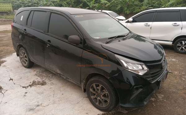 DAIHATSU SIGRA M