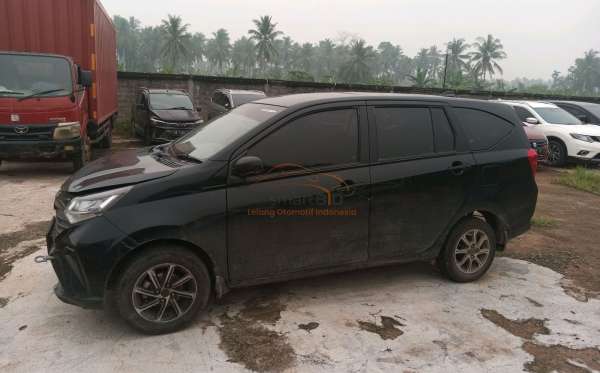DAIHATSU SIGRA M
