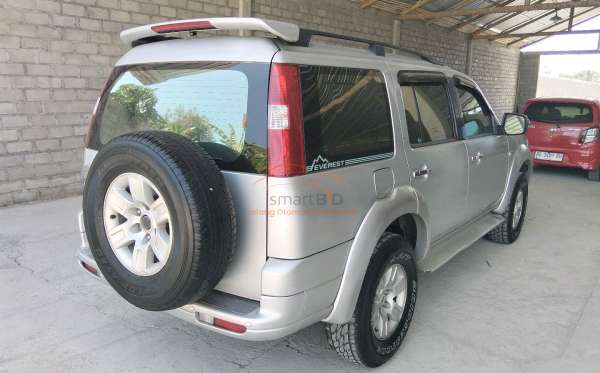 FORD EVEREST