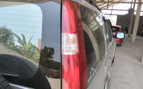 FORD EVEREST