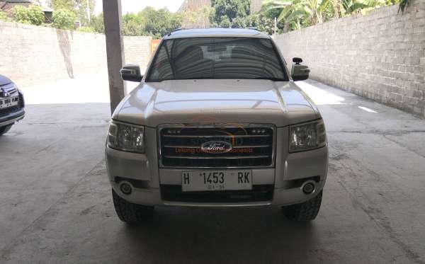 FORD EVEREST