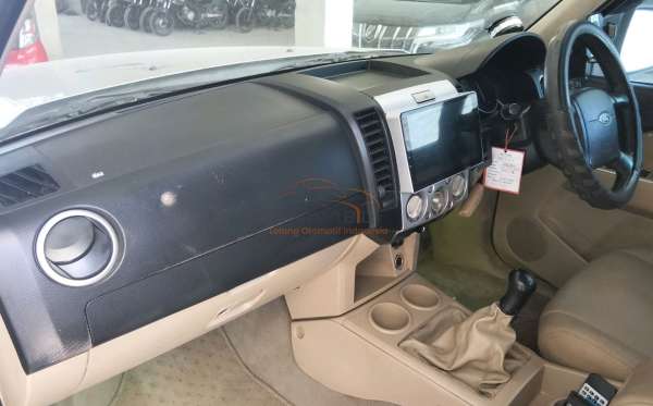 FORD EVEREST