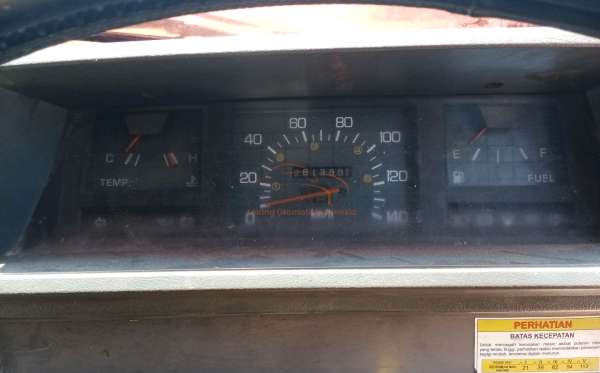 MITSUBISHI L 300