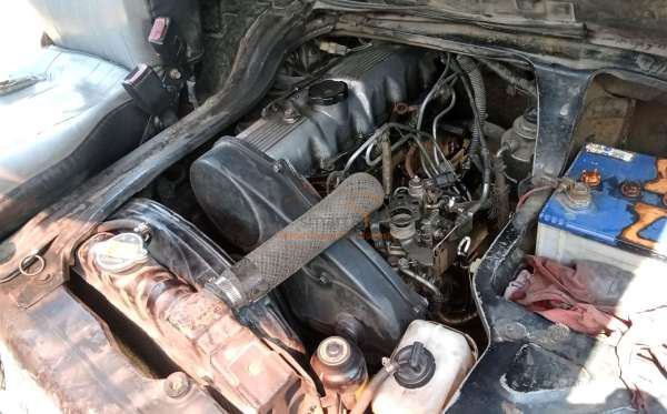 MITSUBISHI L 300