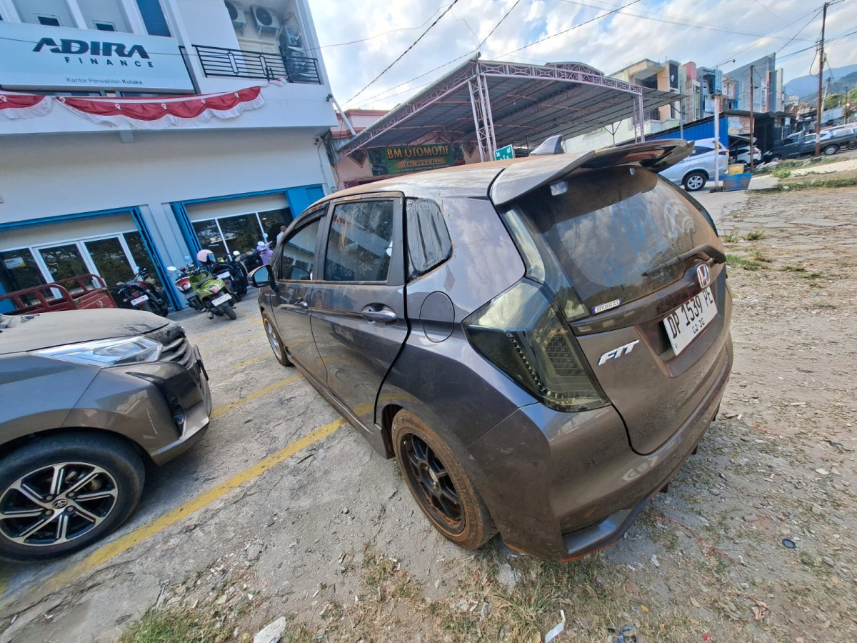 HONDA  JAZZ  GK5 1.5 RS
