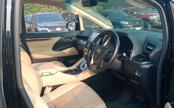 TOYOTA ALPHARD 2.5 G