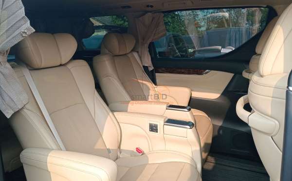 TOYOTA ALPHARD 2.5 G