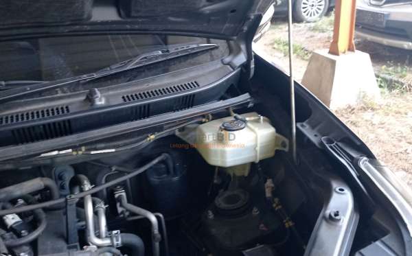 TOYOTA AVANZA