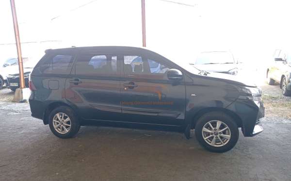 TOYOTA AVANZA