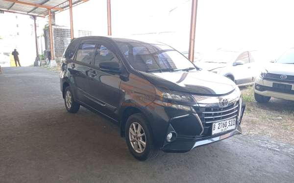 TOYOTA AVANZA