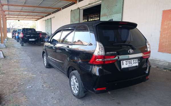 TOYOTA AVANZA