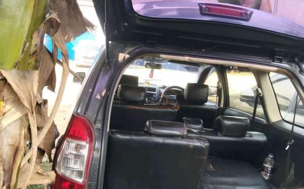 TOYOTA AVANZA