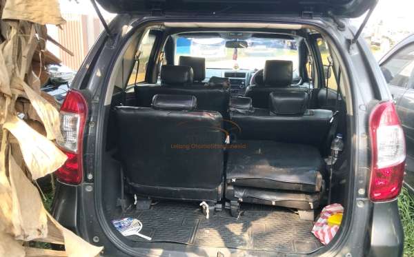 TOYOTA AVANZA