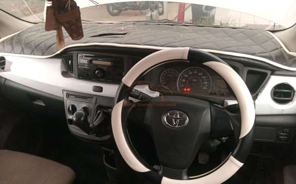 TOYOTA CALYA 1.2 E M/T