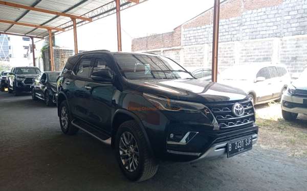 TOYOTA FORTUNER 2.4 VRZ