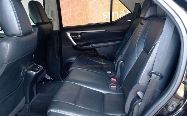 TOYOTA FORTUNER 2.4 VRZ