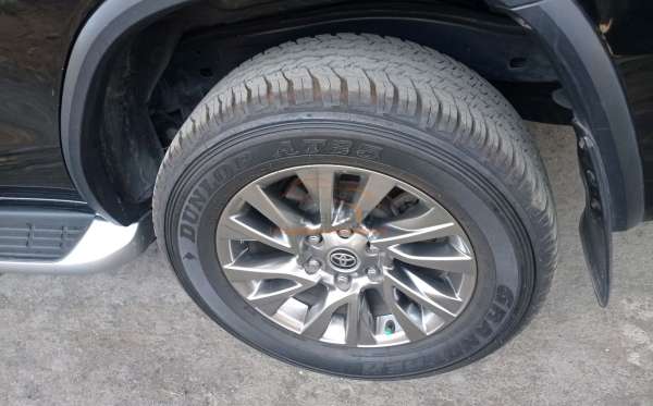 TOYOTA FORTUNER 2.4 VRZ