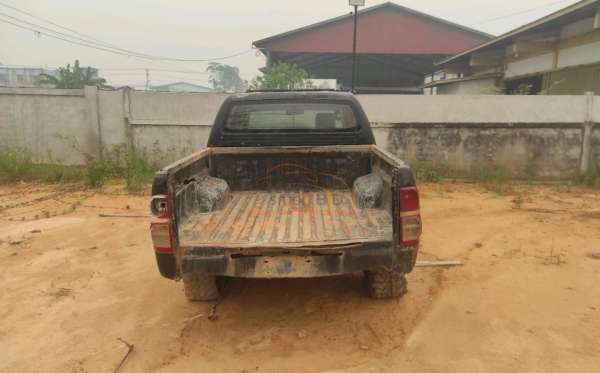 TOYOTA HILUX 2.5 E 4X4 DC