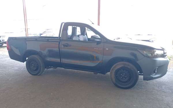TOYOTA HILUX PICK UP